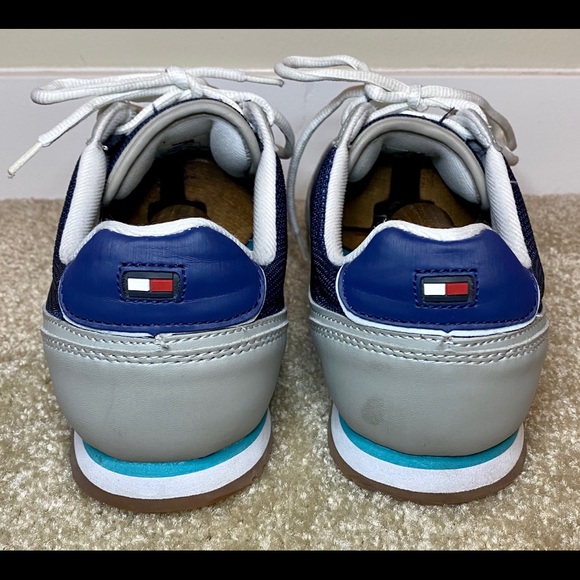 Tommy Hilfiger men’s size 10.5 Blue Silver Shoe - Picture 2 of 6